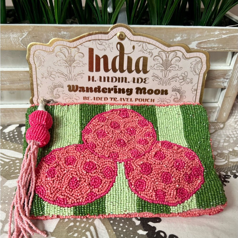 WANDERING MOON Handmade Beaded Day Dinker Travel Pouch